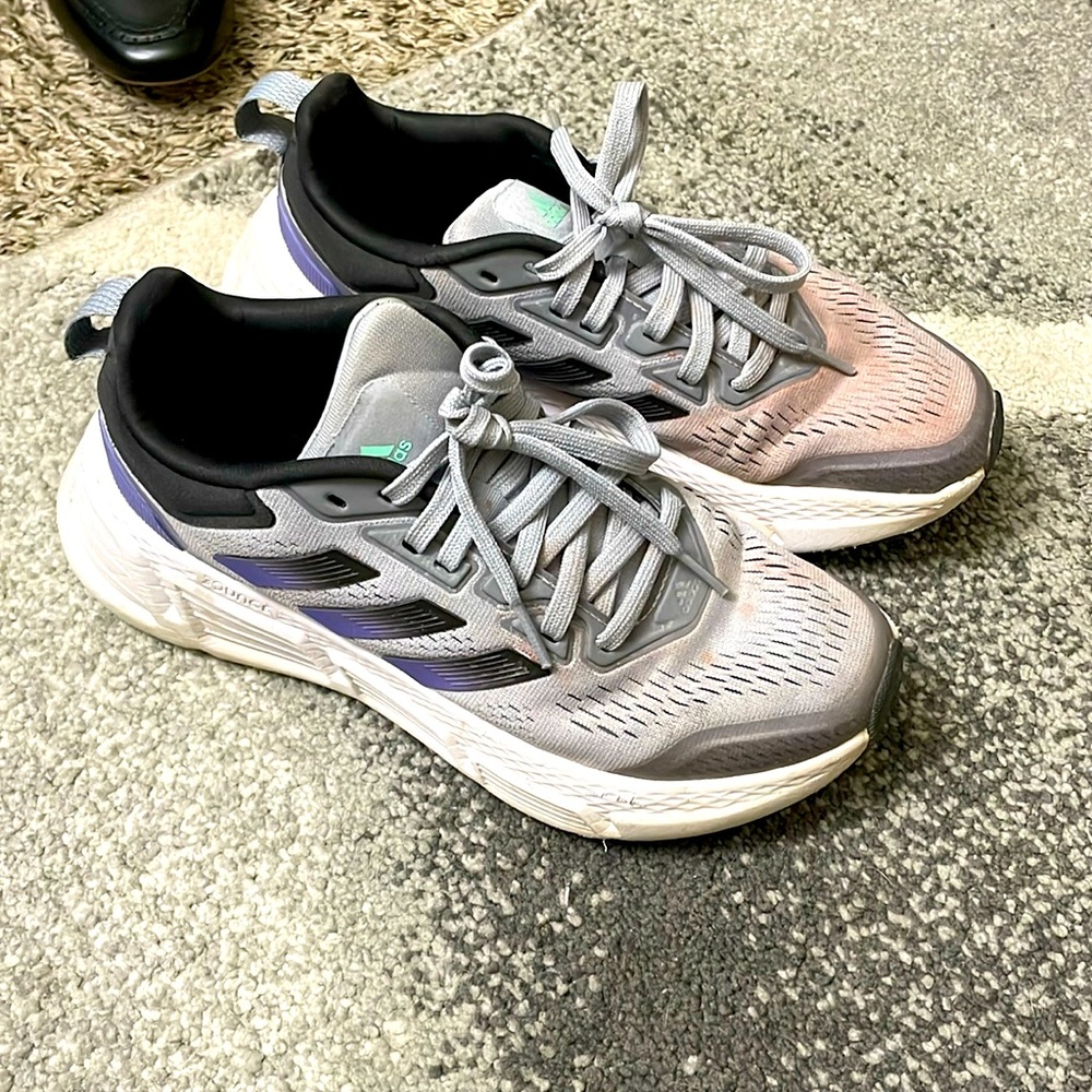 Adidas gray sneakers